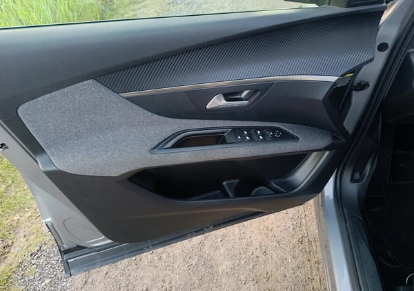 Peugeot 3008 cena 69900 przebieg: 132000, rok produkcji 2018 z Kamieńsk małe 596